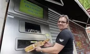 全世界的自助售貨機都在賣啥？